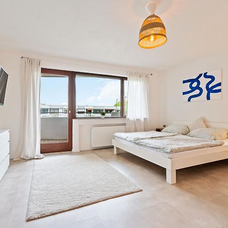 Idyl Kostenloser Privat-Parkplatz Wifi Smarttv Balkon Ludwigsburg Bagian luar foto