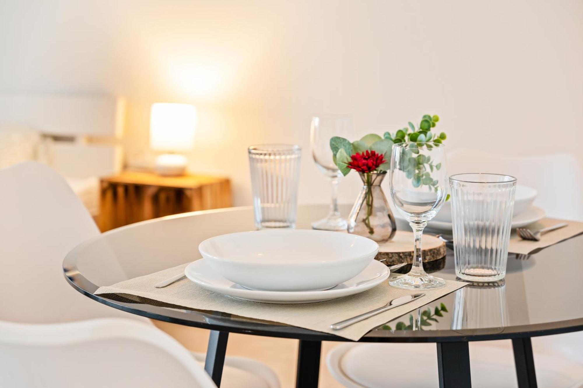 Idyl Kostenloser Privat-Parkplatz Wifi Smarttv Balkon Ludwigsburg Bagian luar foto